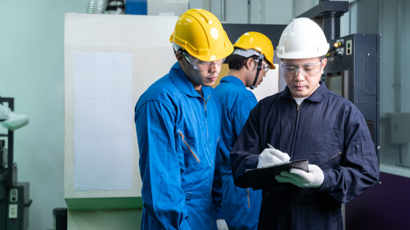 技能実習生の指導員に関する要件