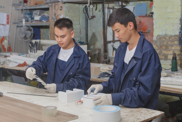 1号特定技能外国人を雇用する企業には「支援」が義務付けられている